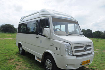 Hire 9 Seater Tempo Traveller in Amritsar
