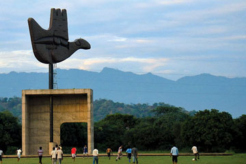Cab Rentals from Amritsar to Chandigarh